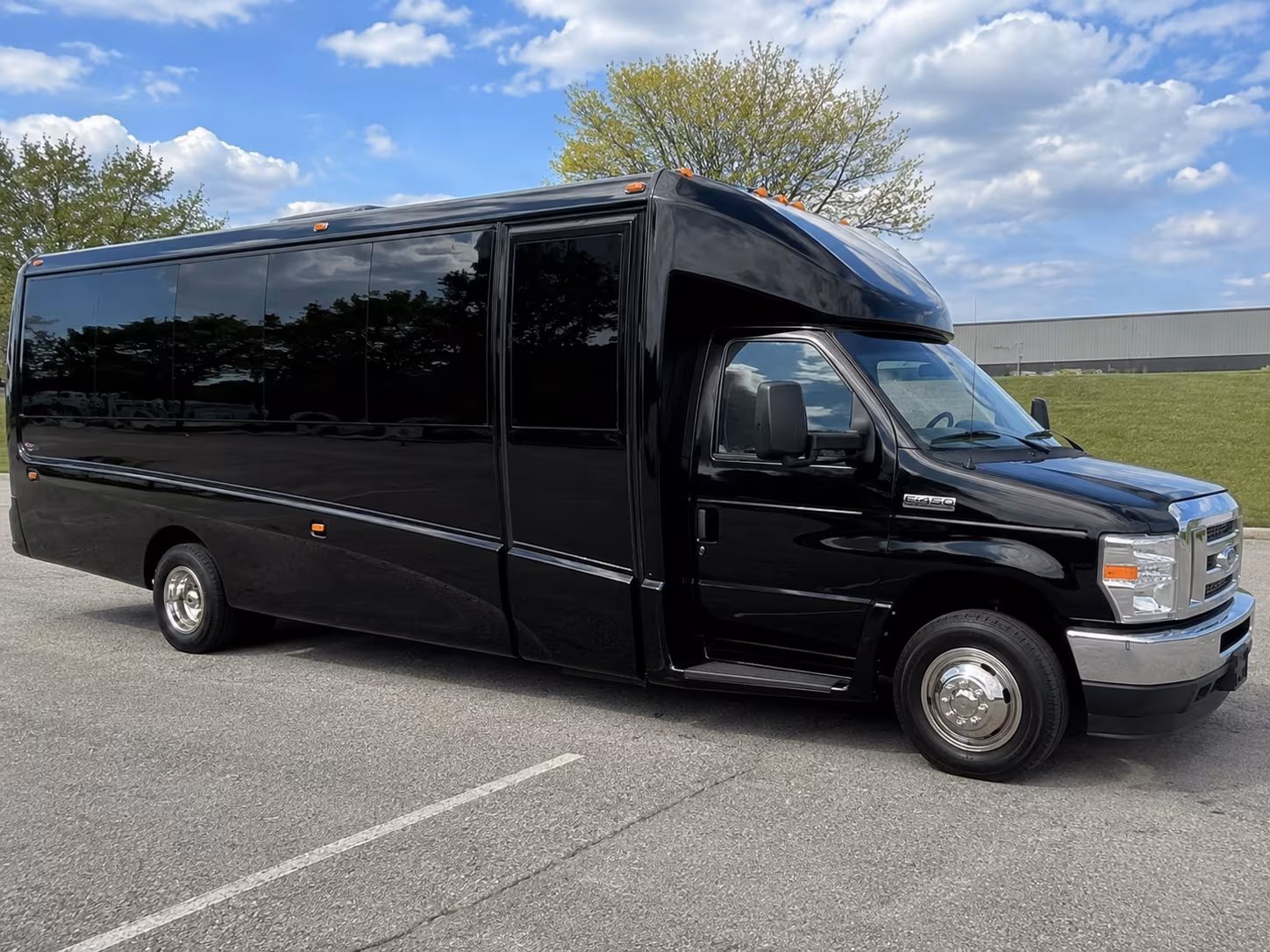 bus rentals for concerts and shows at the pomona fairplex and fox theater