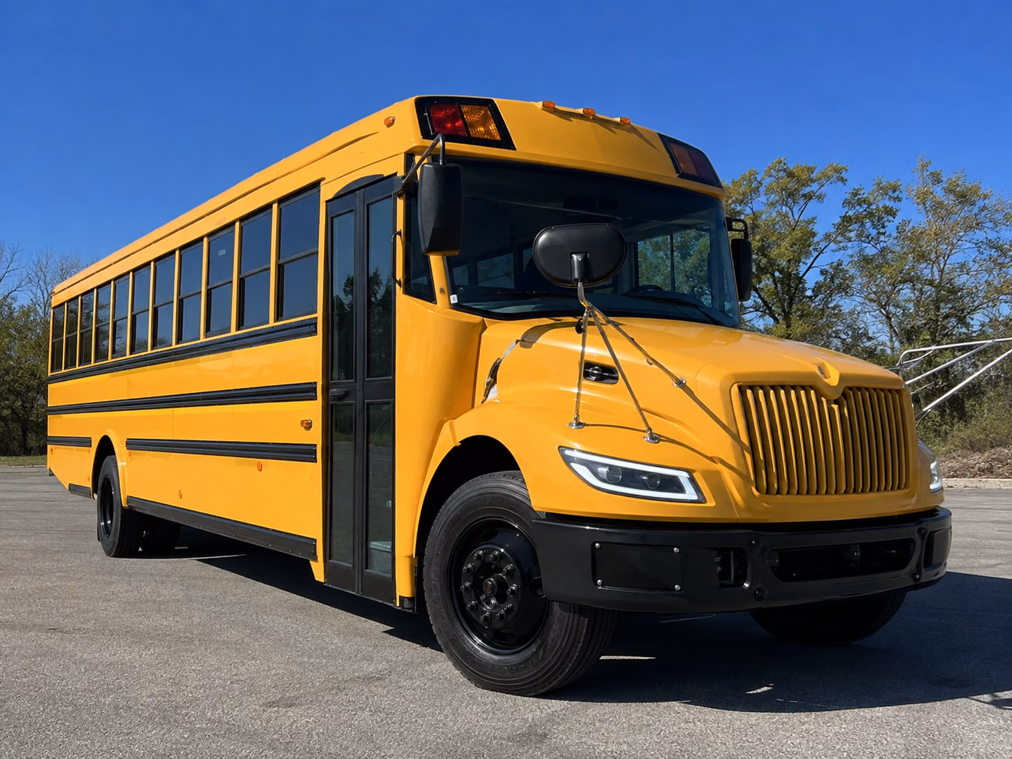 school bus rentals for san gabriel valley zoo and nature field trips